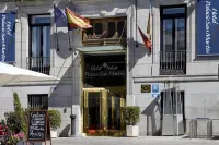 Intelier Palacio San Martin Hotels near Monument to Felipe IV