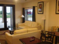 Lux Inn and Suites Hotels in Three Rivers