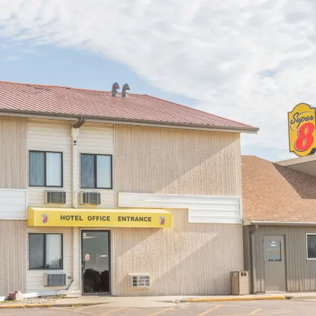 Super 8 by Wyndham Luverne I90