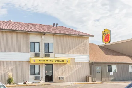 Super 8 by Wyndham Luverne I90 Отели в г. Рок