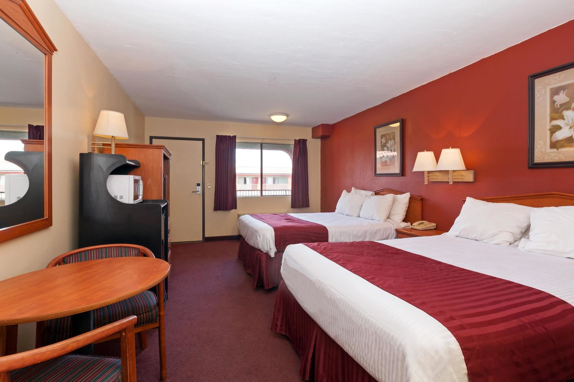 Americas Best Value Inn & Suites Bakersfield Central