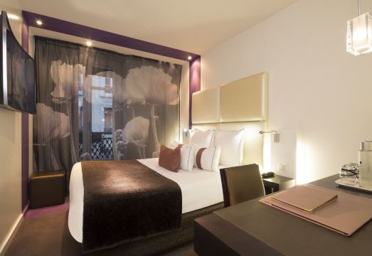 3. 그랜드 호텔 생..