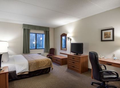 Comfort Inn & Suites - LaVale - Cumberland