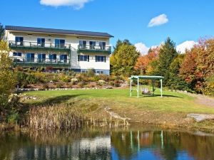 Coppertoppe Inn & Retreat Center