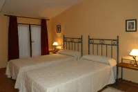 Hotel y Apartamentos la Casa Rural Hotel di Chinchón