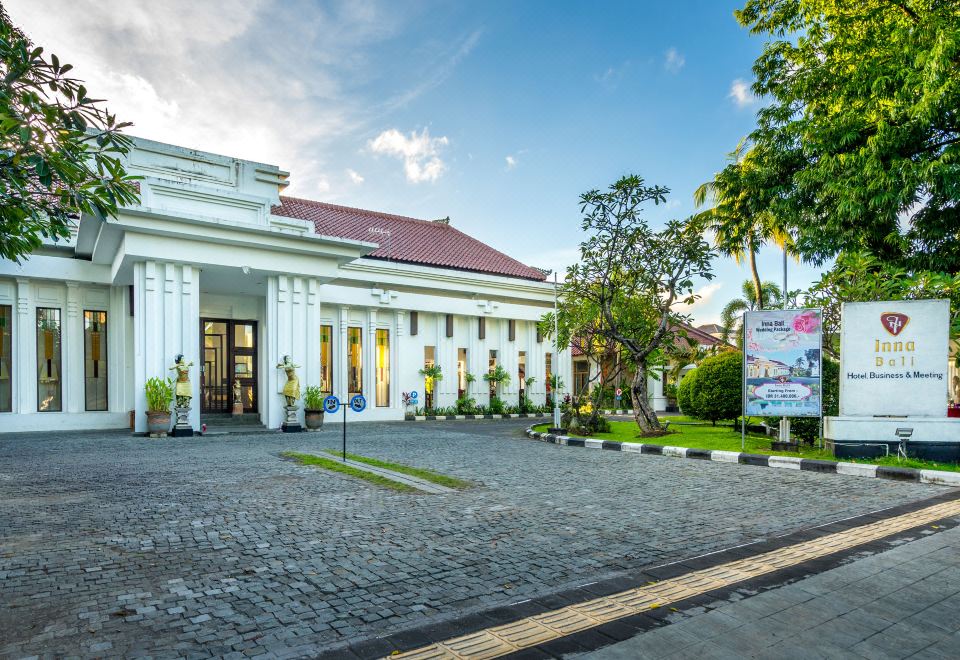 Inna Bali Heritage Hotel-Bali Updated 2023 Room Price-Reviews & Deals |  Trip.com