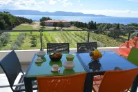 Les Terrasses du Grand Large Hotels in Coti-Chiavari