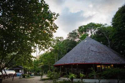 The Tropical Beach Resort Hotels in Bang Bao Bay
