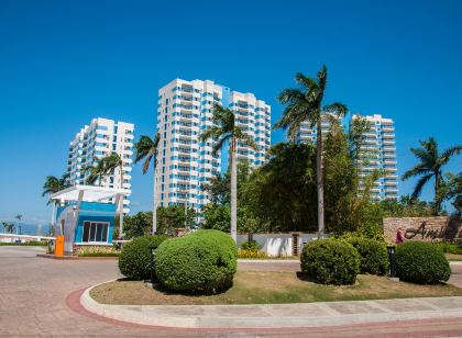 Mactan Seaside Apartments