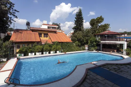 Shaligram Hotel & Spa Hotels in Лалітпур