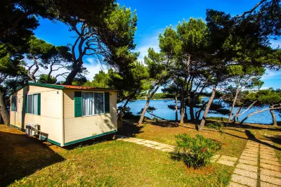 Arena Stoja Camping Homes Hoteles en Pula