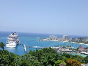 Ocho Rios Villa at The Palms V