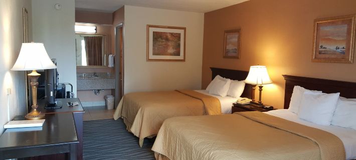 Executive Inn and Suites Hotele w: Enterprise