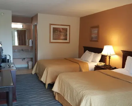 エグゼクティブ イン & スイーツ エンタープライズのホテル