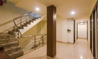 OYO 7727 Hotel Sarovar Grand