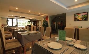 Blue Pearl Hanoi Hotel