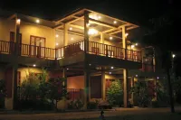 Phutawanchomdow Hotels in Tha Li District