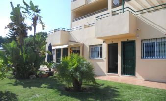 Apartment with 2 Bedrooms in Marbella, with Wonderful Mountain View, P