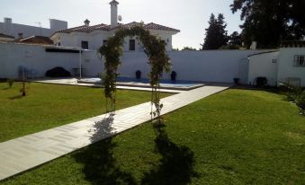 Chalet with 4 Bedrooms in Chiclana de la Frontera, with Private Pool a