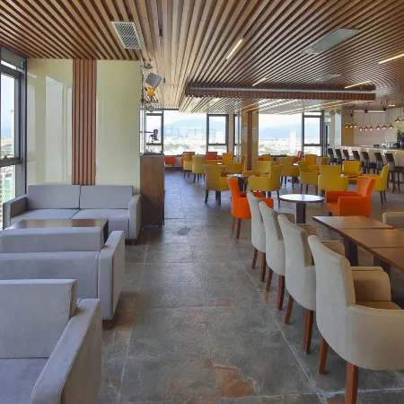 Balcona Hotel Da Nang