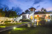 Elegant Hotel Hotels near Sri Vivekaramaya & Daham pasala Dunukeulla