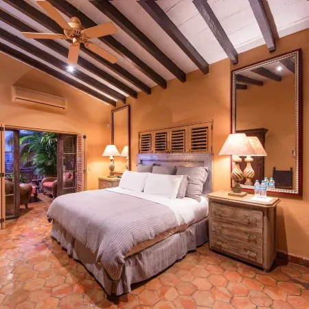 Villa Lola - Adults Only