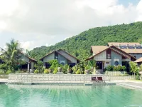 Sa Huynh Beach Resort Hotels in 
