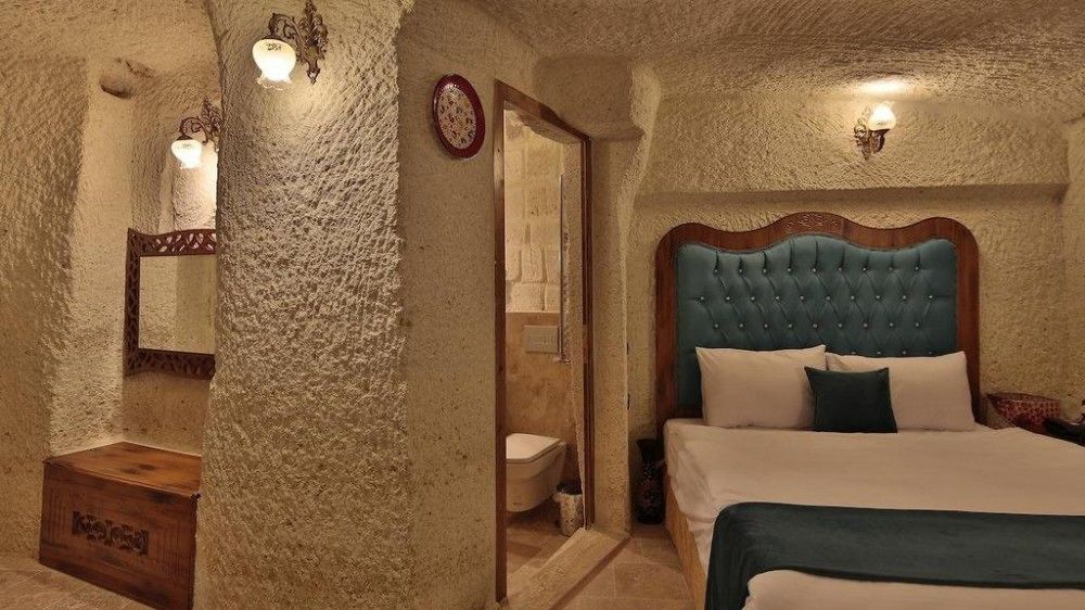 Miracle Cave Hotel