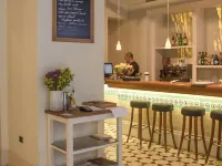佩拉故事飯店 图内尔广场附近的飯店