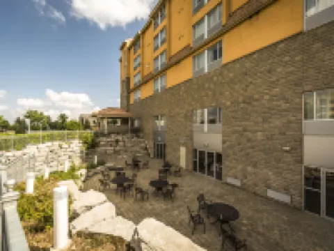 Monte Carlo Inn & Suites Downtown Markham Hotels in Markham