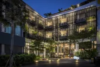 The Aviary Hotel Hotels in 