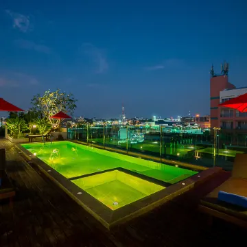 Sunshine Hip Hotel Отели рядом с достопримечательностью «Бич-роуд»