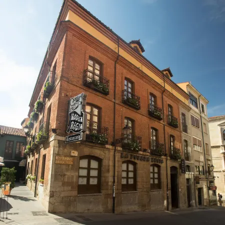 Hotel la Posada Regia