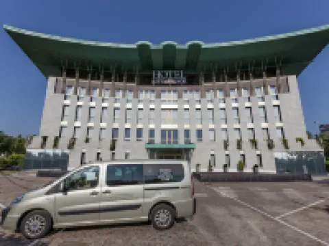 Litta Palace Milano Hotels in Lainate