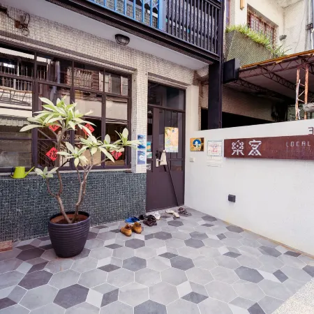 Local Backpacker Hostel