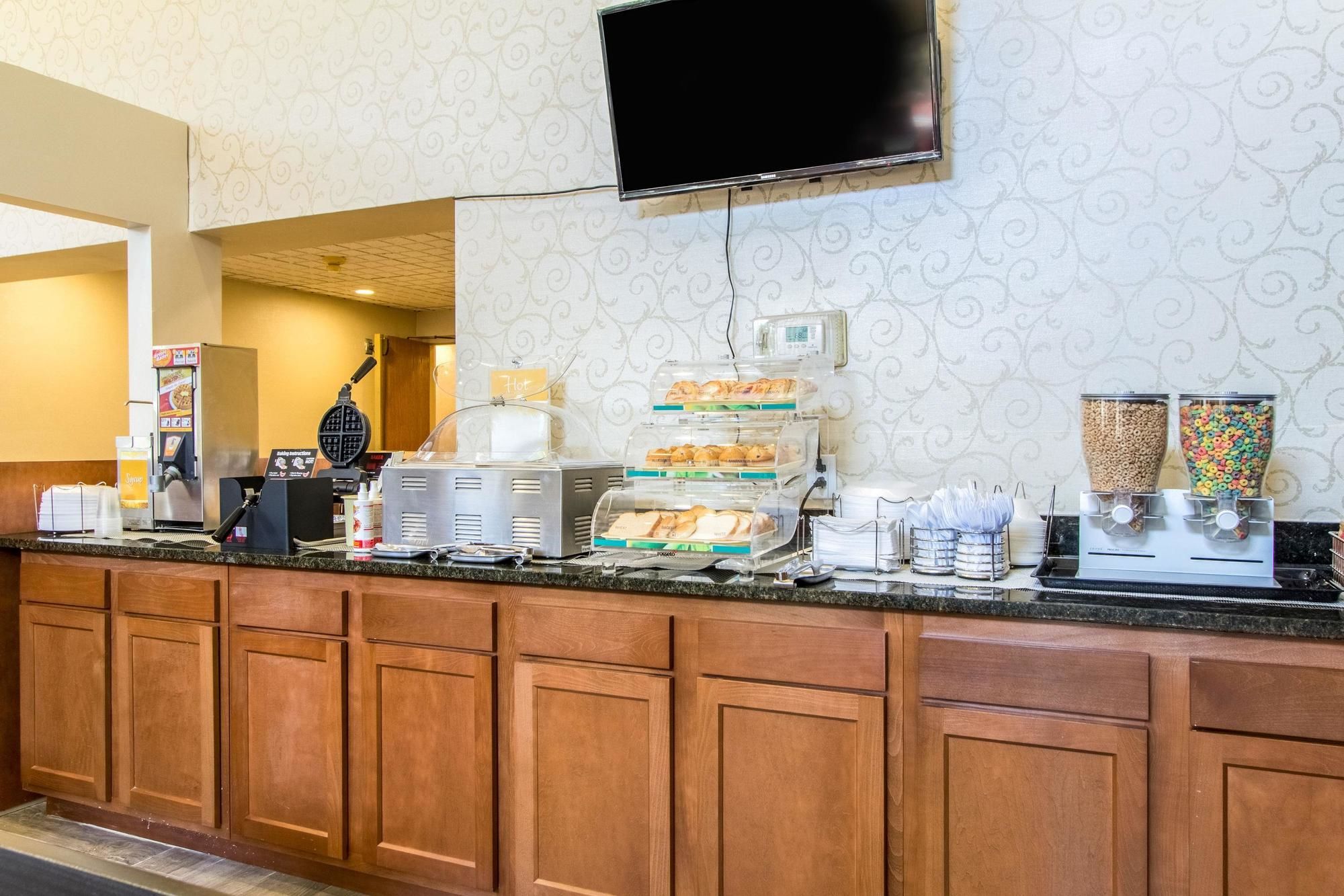 Quality Inn Wickliffe - Cleveland East