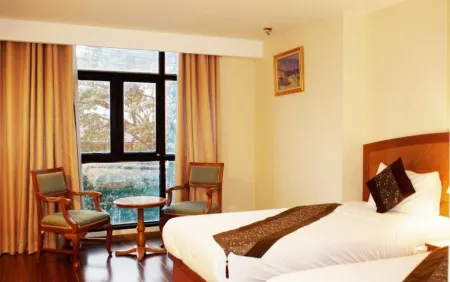 NH Elegant Hotel