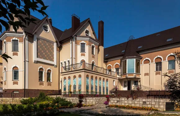 博戈羅茨克艾柯特爾温泉酒店