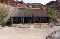 Twyfelfontein Country Lodge Hotels in der Nähe von Twyfelfontein or /Ui-//aes