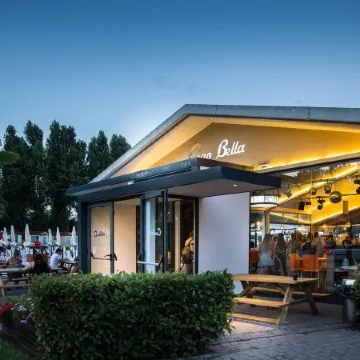 Hu Venezia Camping in Town