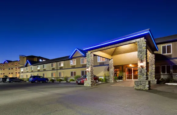 阿斯託里亞海灣勞埃德酒店 - 登高精選酒店