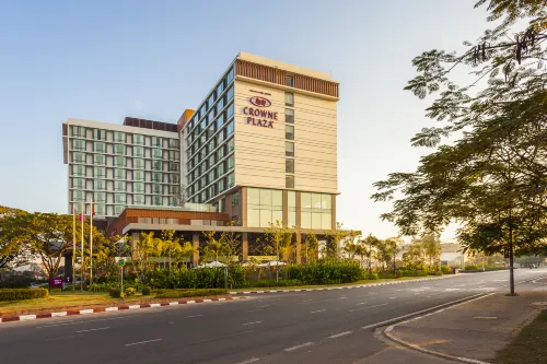 Crowne Plaza VIENTIANE by IHG