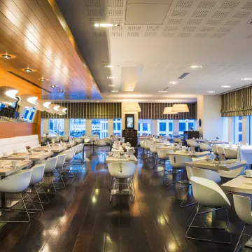 Crowne Plaza TEL AVIV CITY CENTER by IHG Отели рядом с достопримечательностью «Пляж Иерусалим»