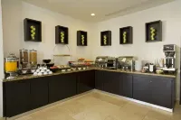 One Aguascalientes San Marcos - breakfast