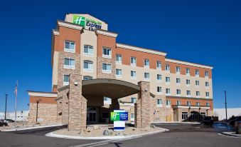 Holiday Inn Express & Suites Denver East-Peoria Street