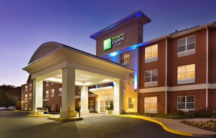 Holiday Inn Express & Suites MANASSAS by IHG