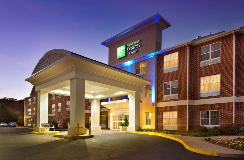 Holiday Inn Express & Suites Manassas by IHG