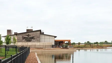 Holiday Inn Kearney Отели рядом с достопримечательностью «Парк Харви»