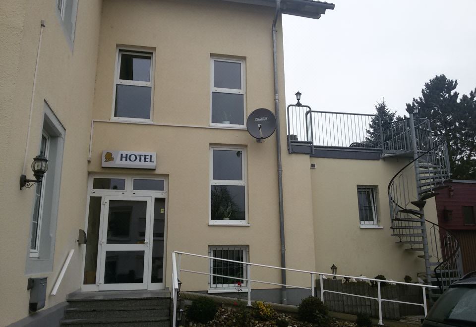 Hotel Saar