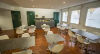 Kosy Appart'hôtel le Champ de Mars Reims - Aamiainen